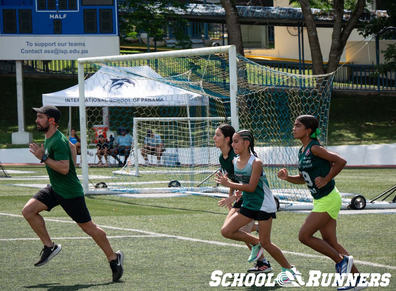 School Runners Panama