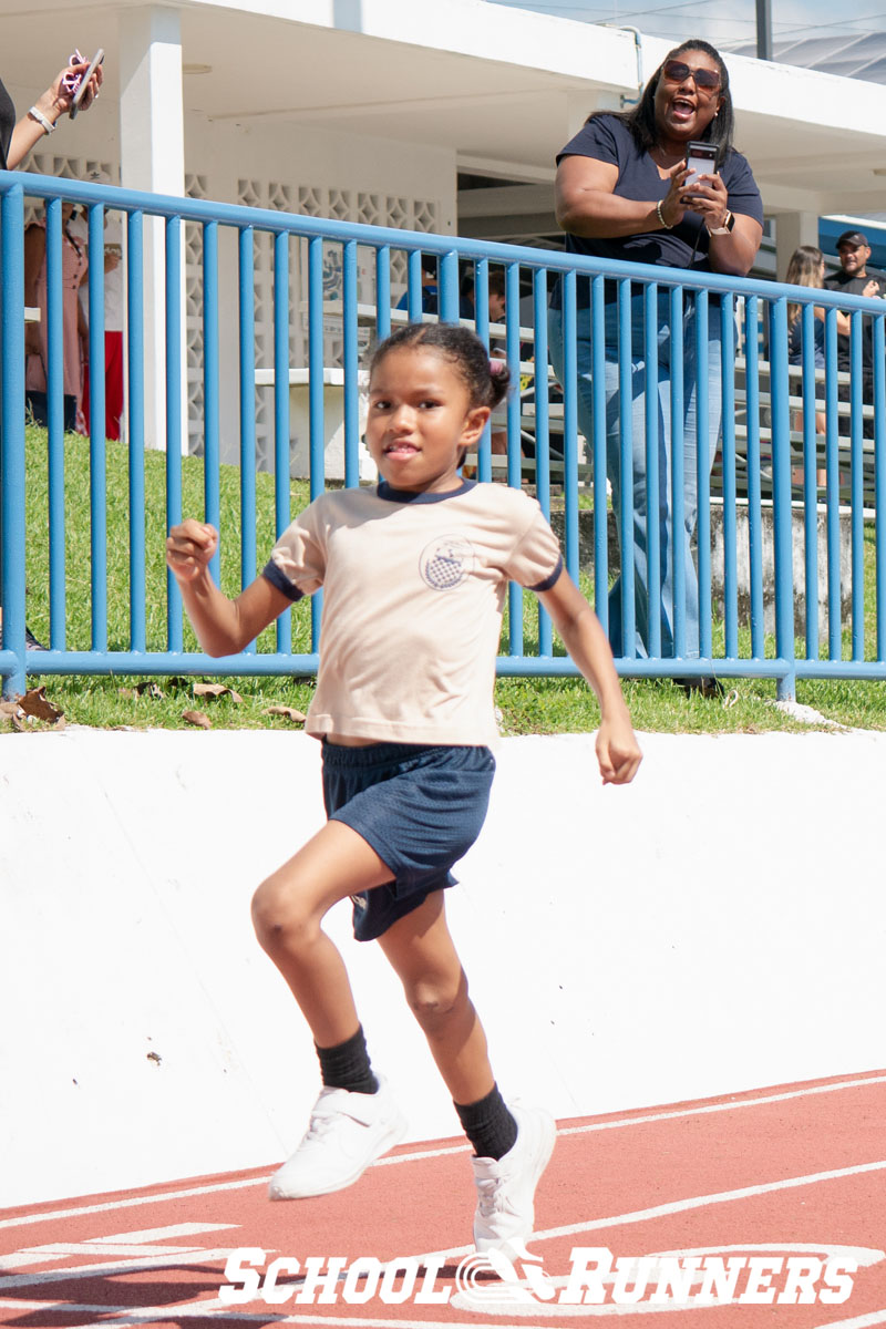 School Runners Panama