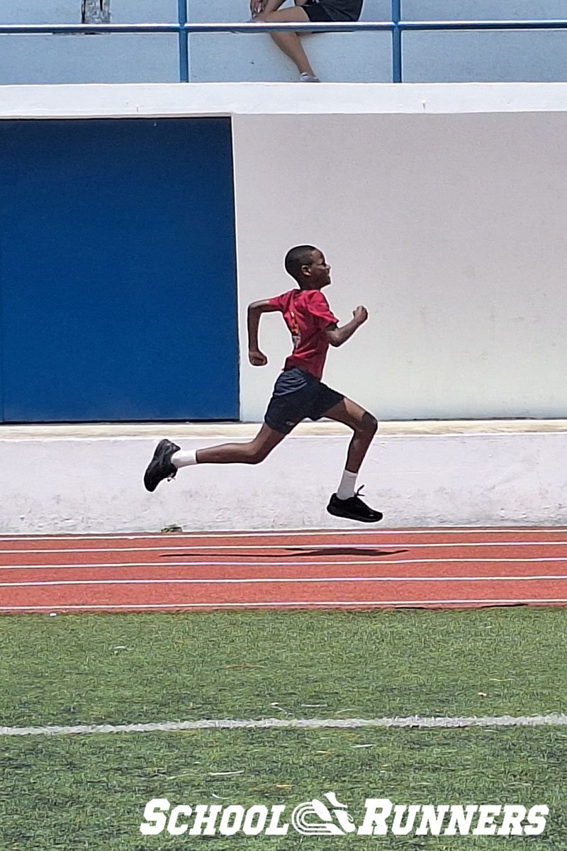 School Runners Panama