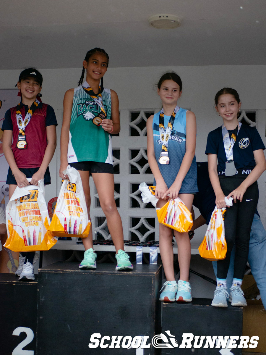 School Runners - Serie 3 - Podio Categoría Femenina 150 mts