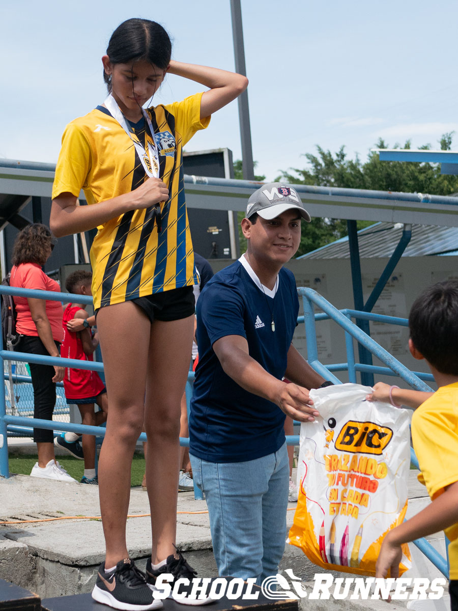 School Runners - Serie 3 - Podio Categoría Femenina