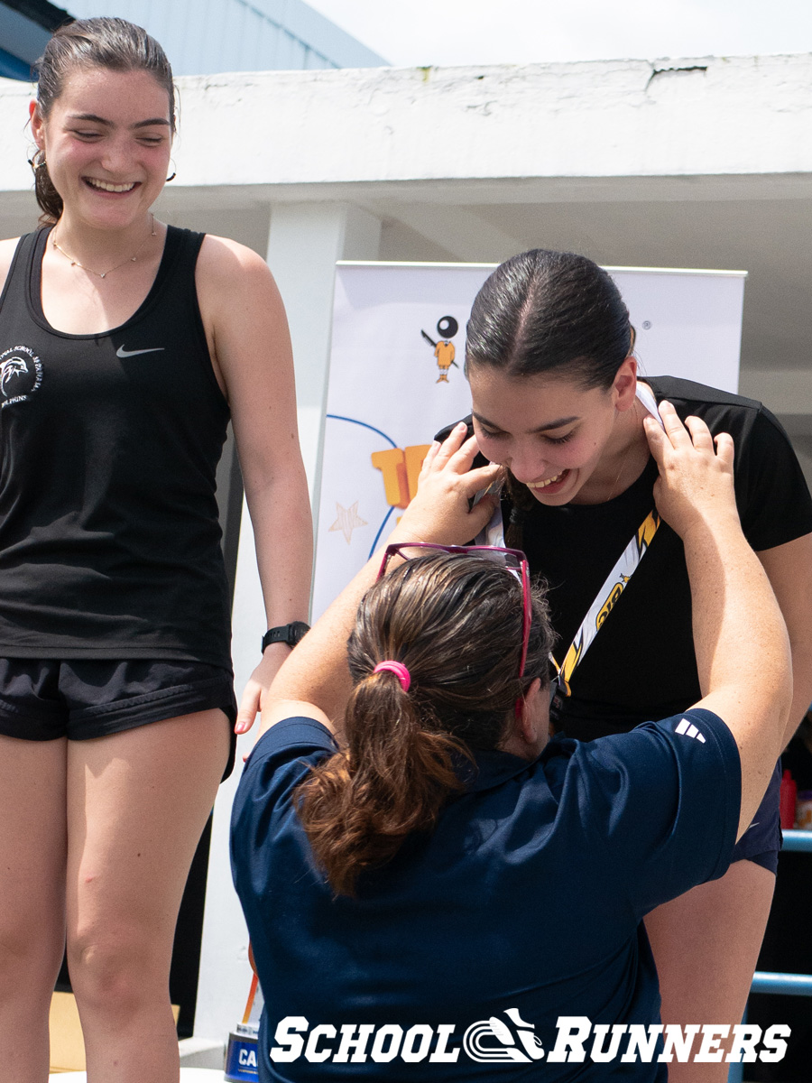 School Runners - Serie 3 - Podio Categoría Femenina