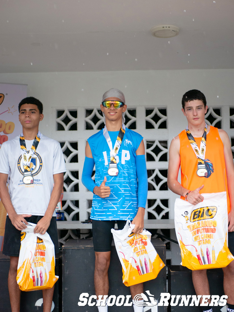 School Runners - Serie 3 - Podio Categoría Masculina 150 mts