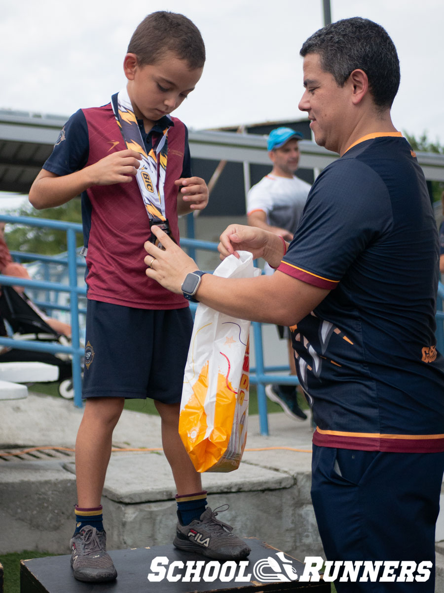 School Runners - Serie 3 - Podio Categoría Masculina