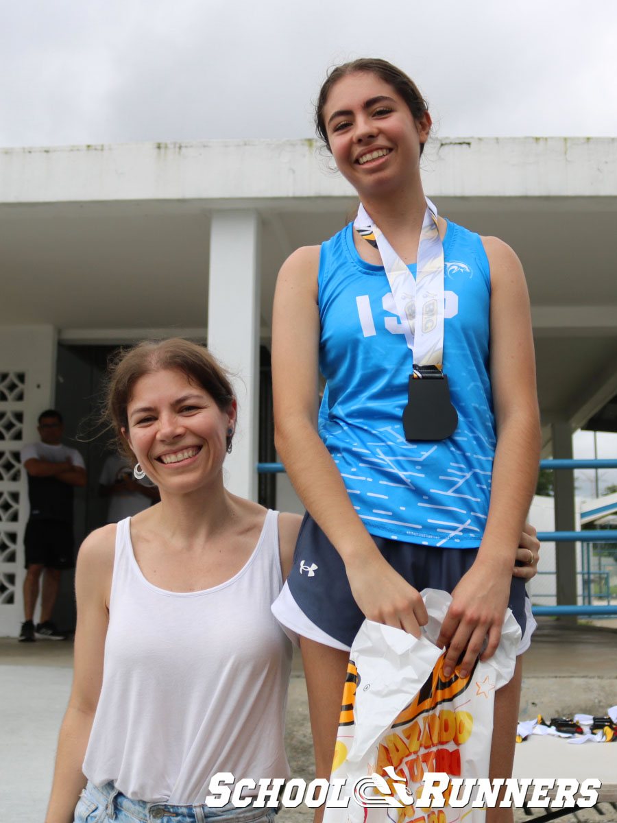 School Runners - Serie 3 - Podio Categoría Femenina 100 mts