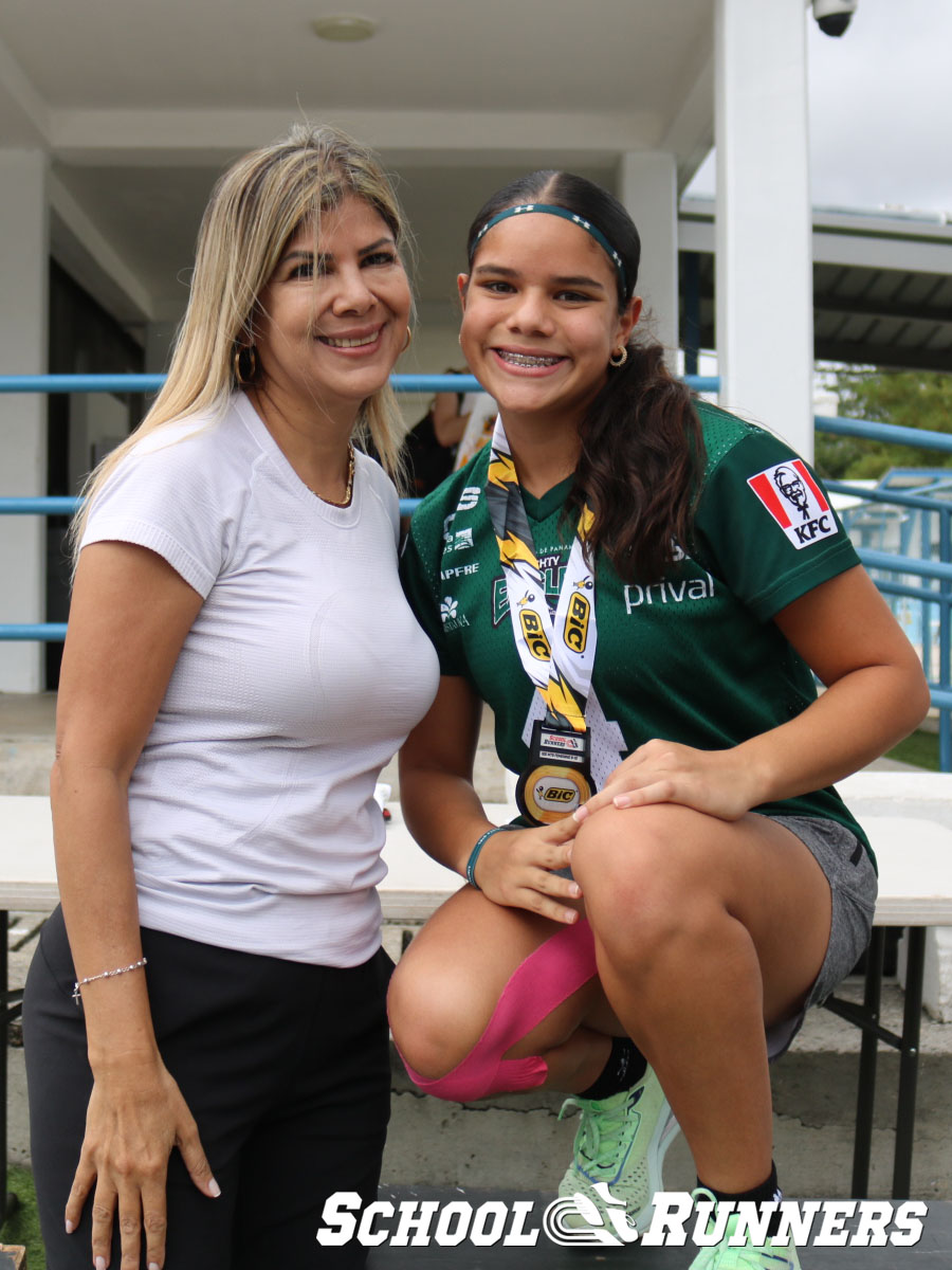 School Runners - Serie 3 - Podio Categoría Femenina 100 mts