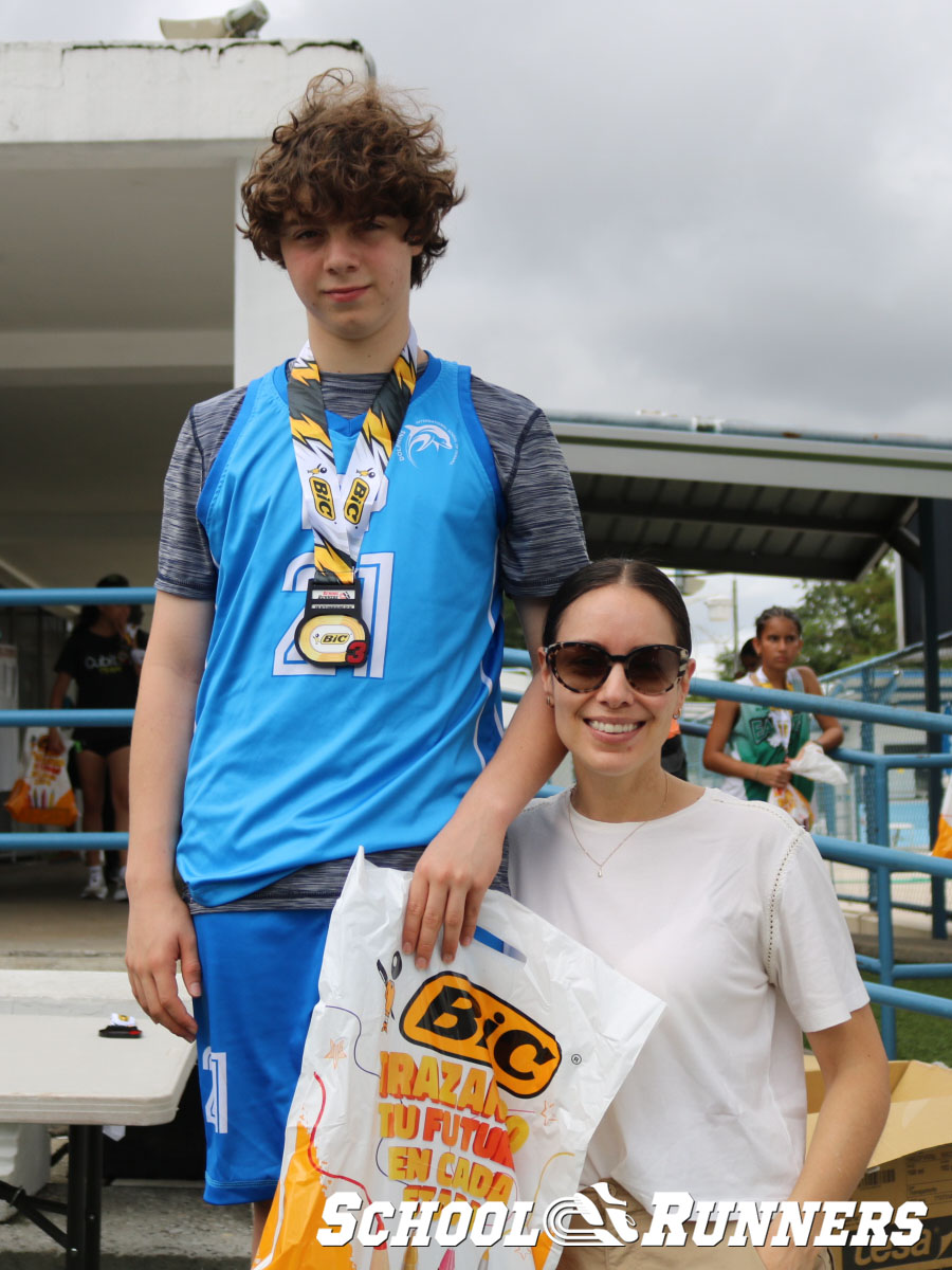 School Runners - Serie 3 - Podio Categoría Masculina 100 mts