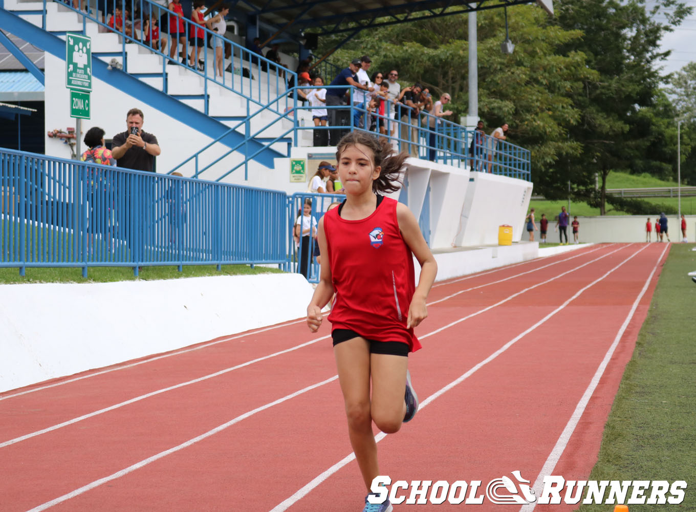 School Runners - Serie 3 - Categoría Femenina 100m