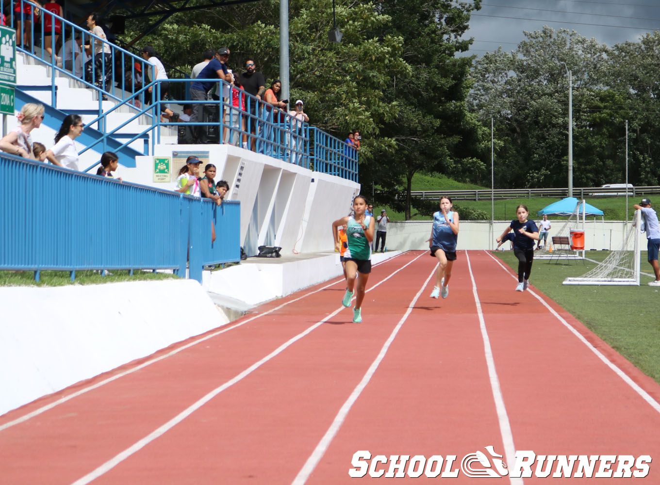 School Runners - Serie 3 - Categoría Femenina 100m