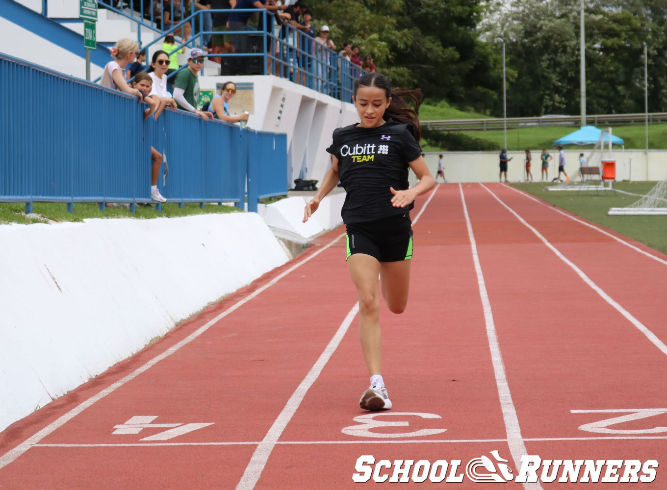 School Runners - Serie 3 - Categoría Femenina 100m