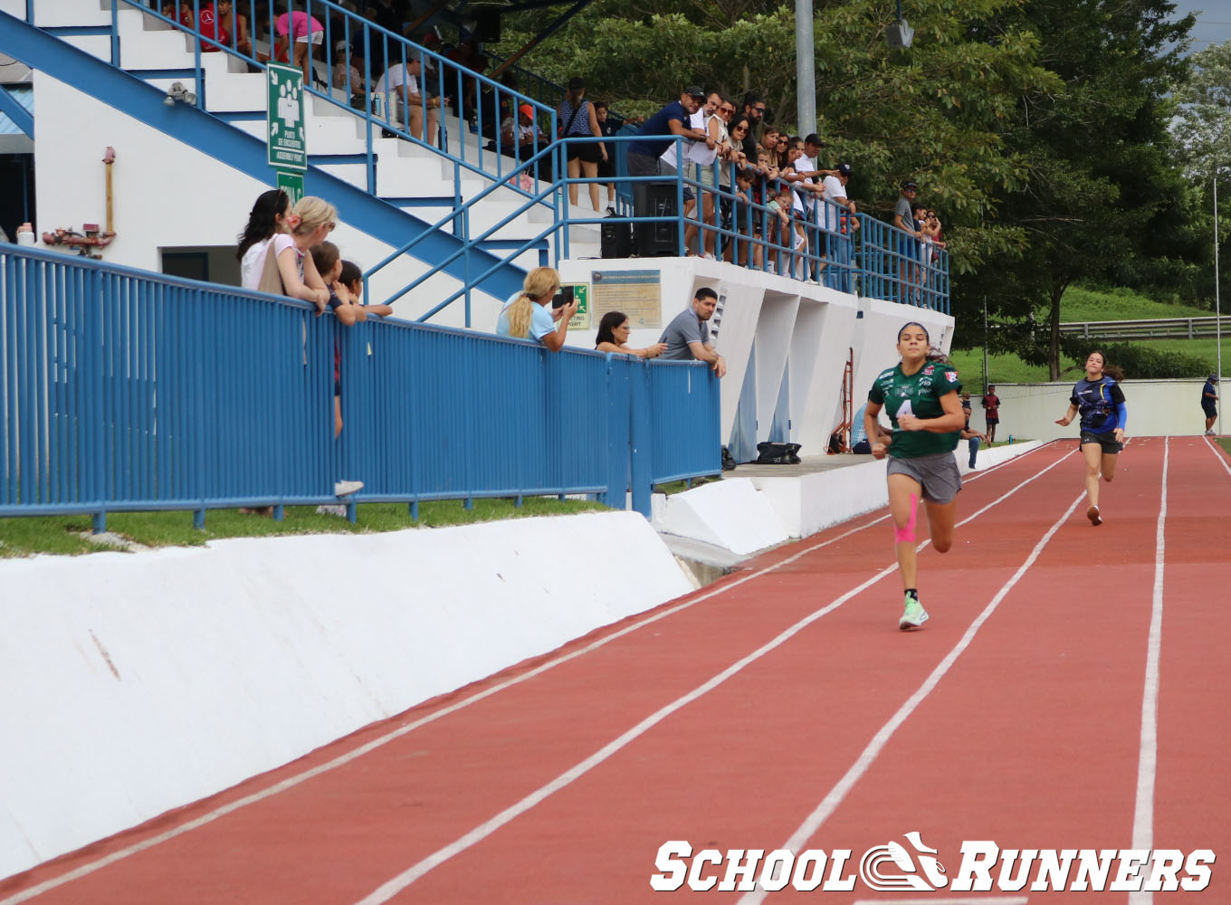 School Runners - Serie 3 - Categoría Femenina 100m