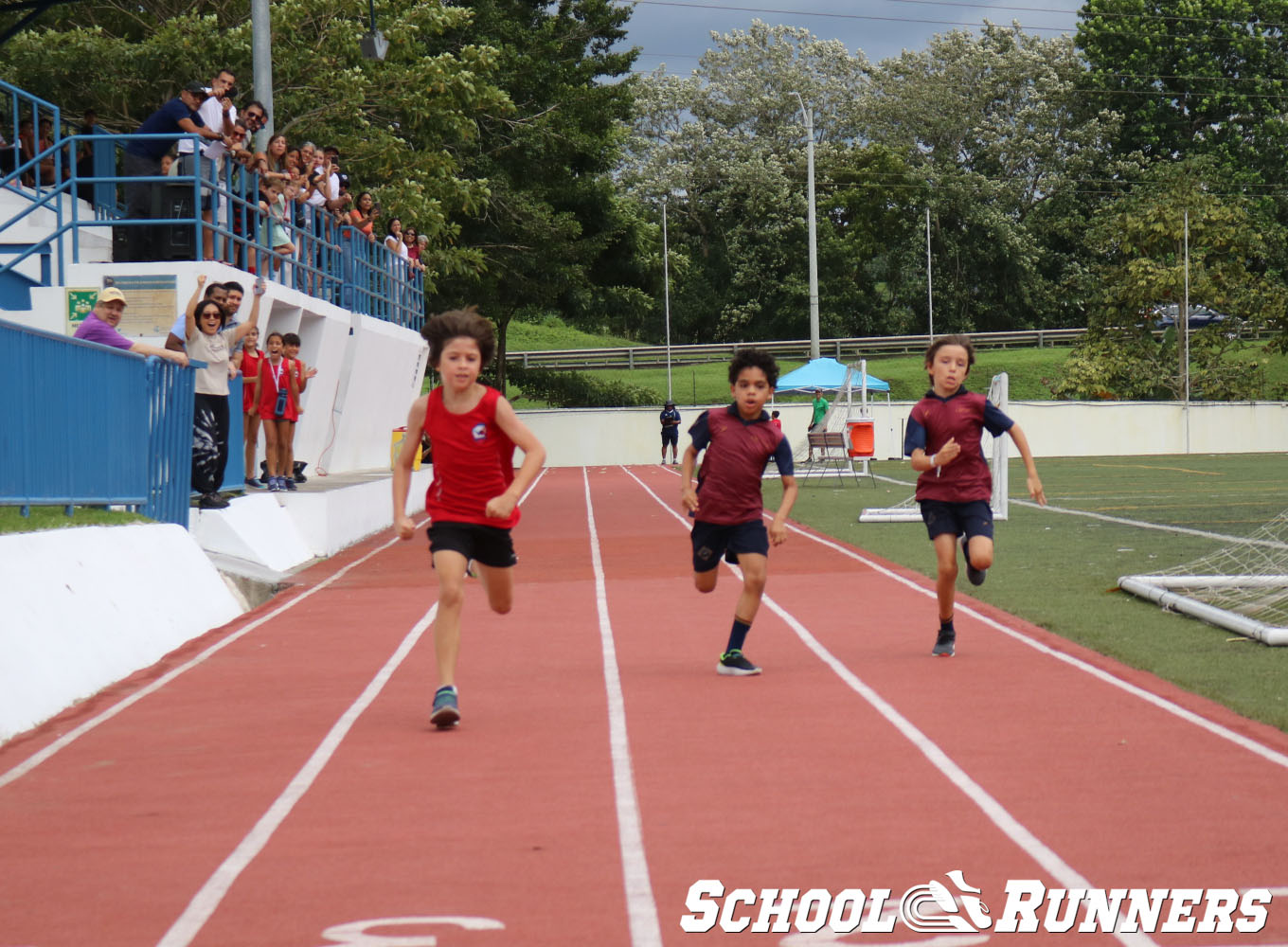 School Runners - Serie 3 - Categoría Masculina 100m