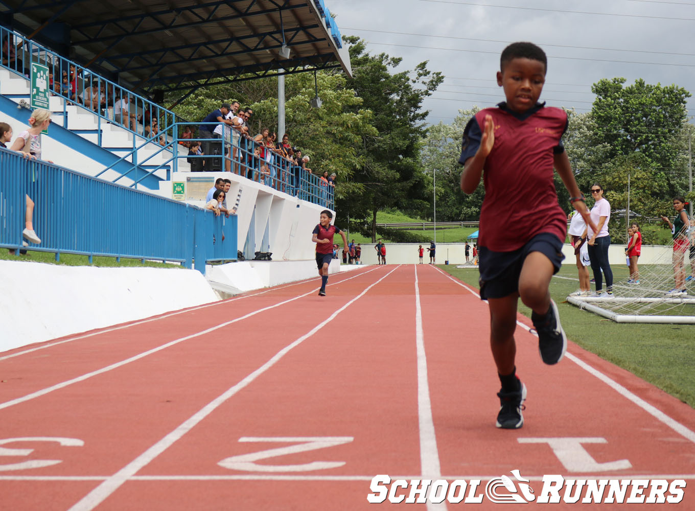 School Runners - Serie 3 - Categoría Masculina 100m