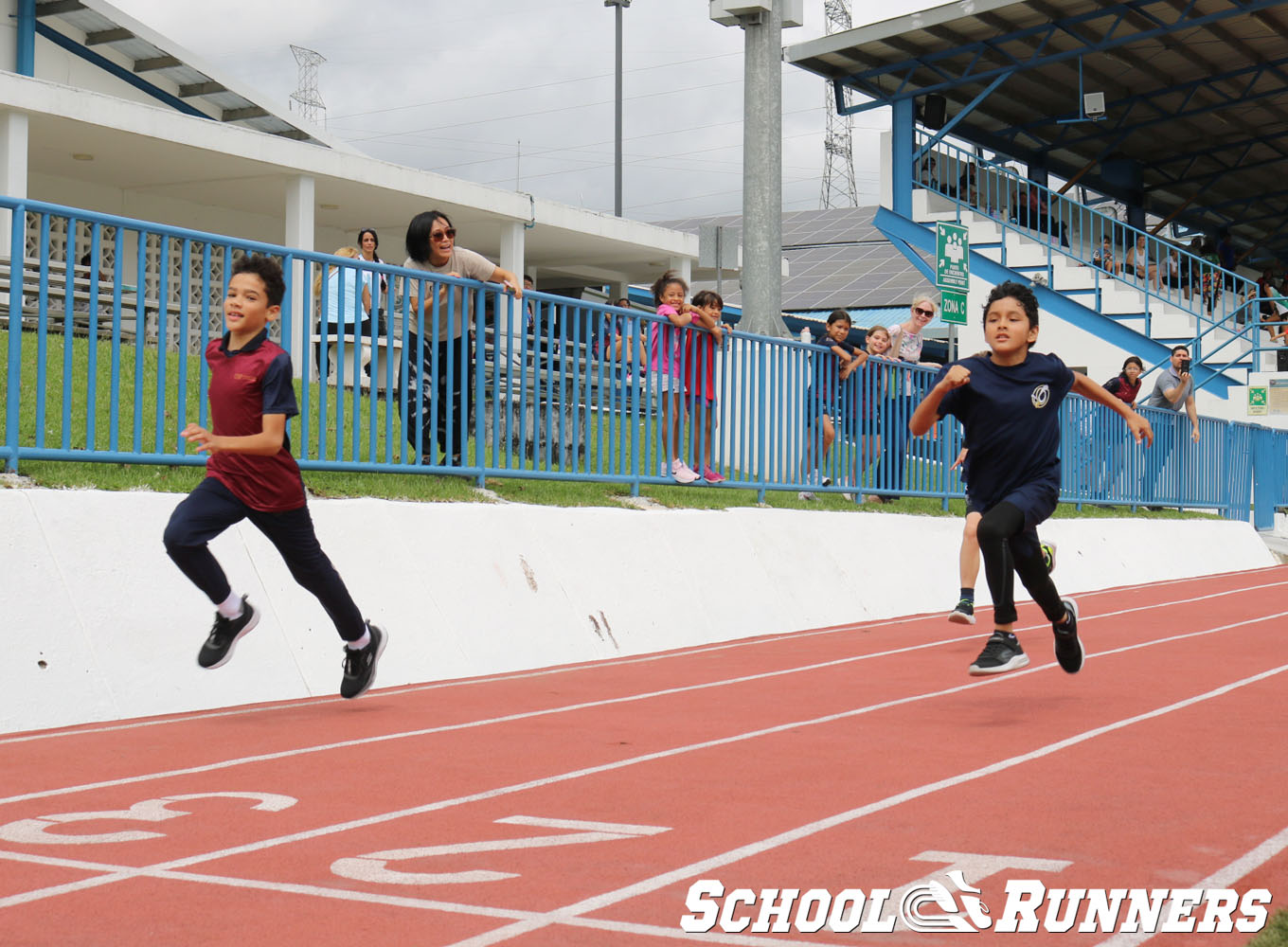 School Runners - Serie 3 - Categoría Masculina 100m