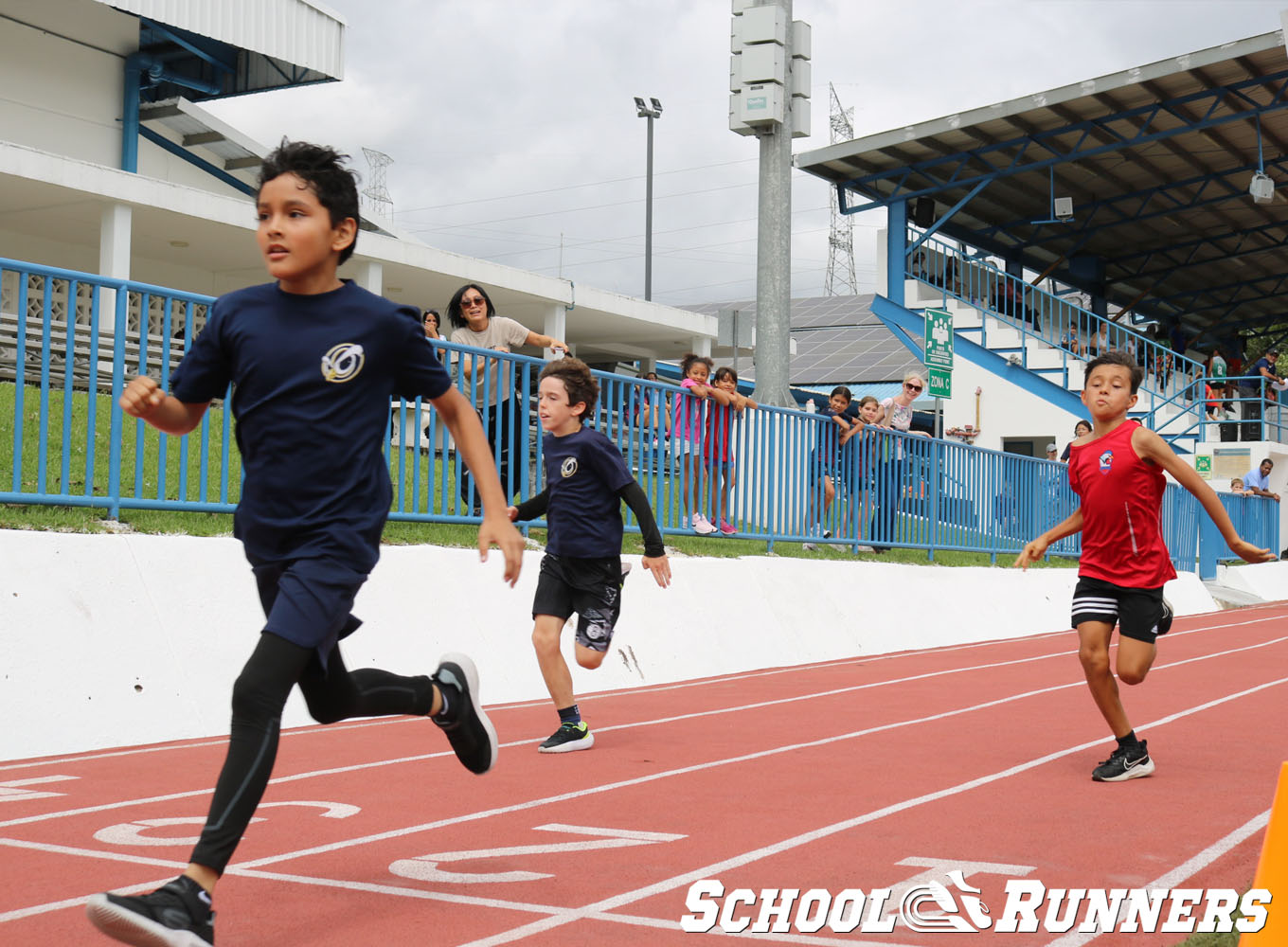 School Runners - Serie 3 - Categoría Masculina 100m