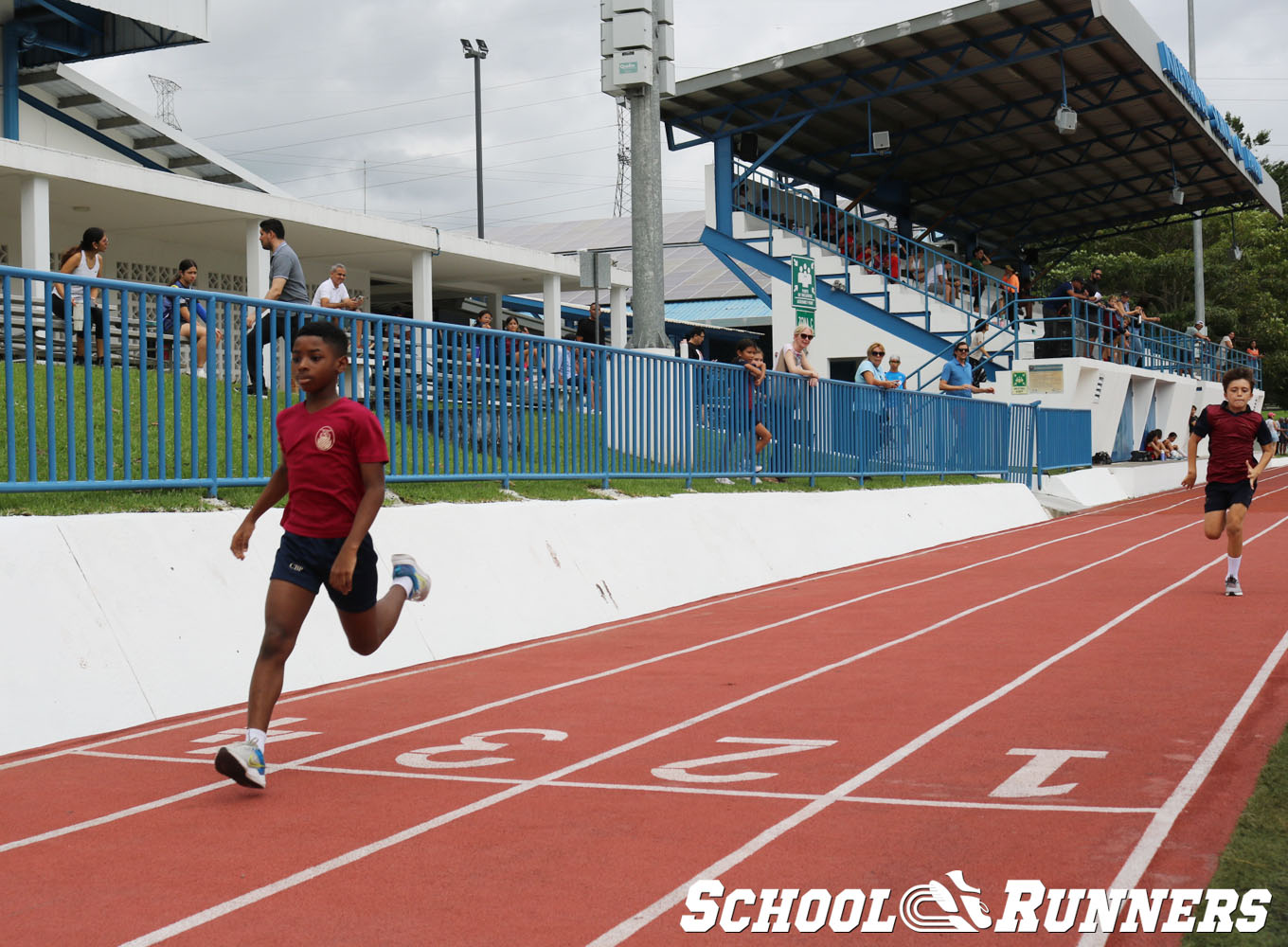 School Runners - Serie 3 - Categoría Masculina 100m