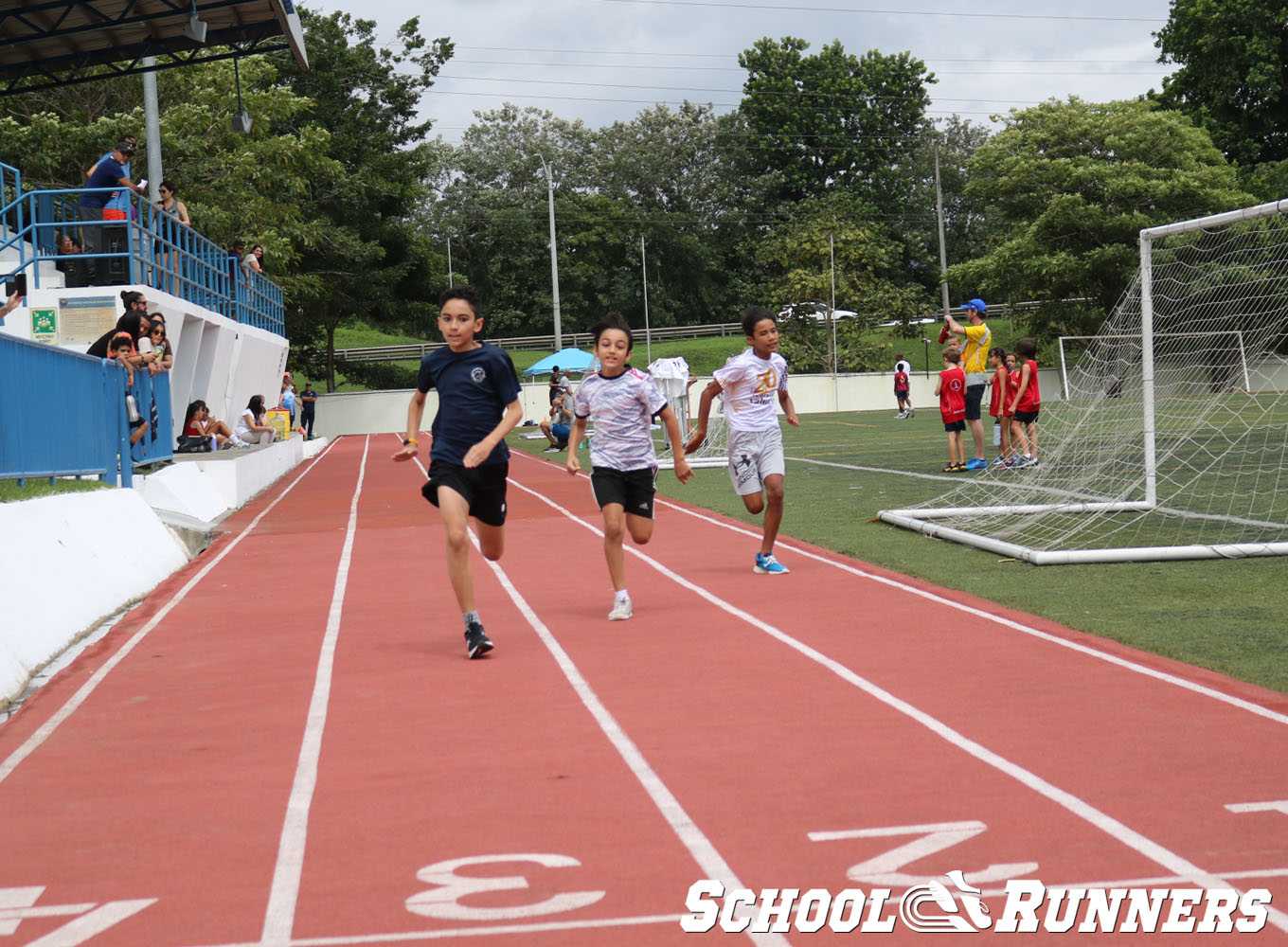 School Runners - Serie 3 - Categoría Masculina 100m