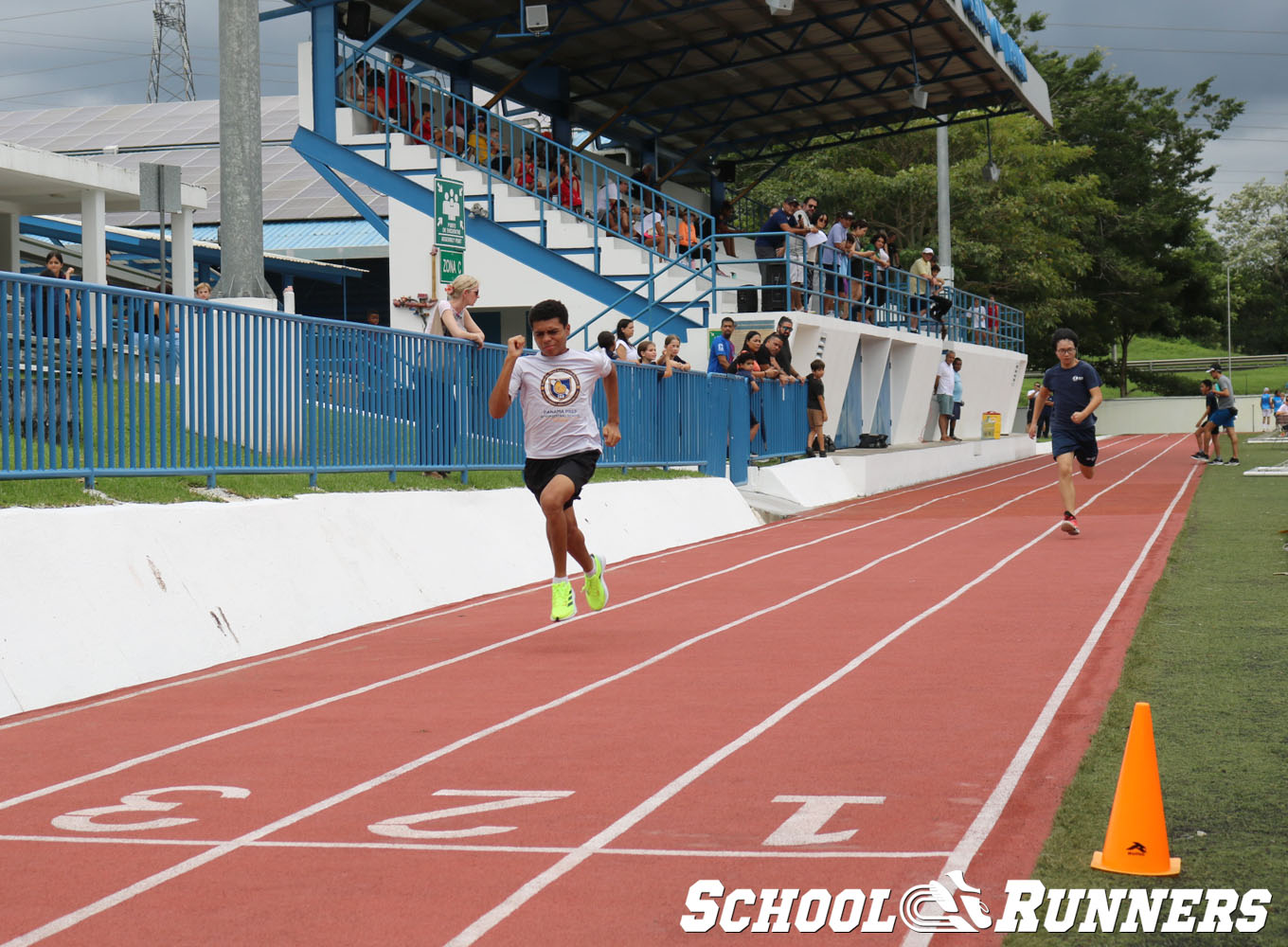 School Runners - Serie 3 - Categoría Masculina 100m