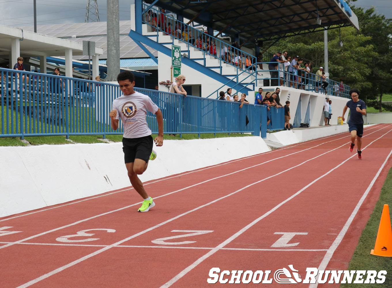 School Runners - Serie 3 - Categoría Masculina 100m