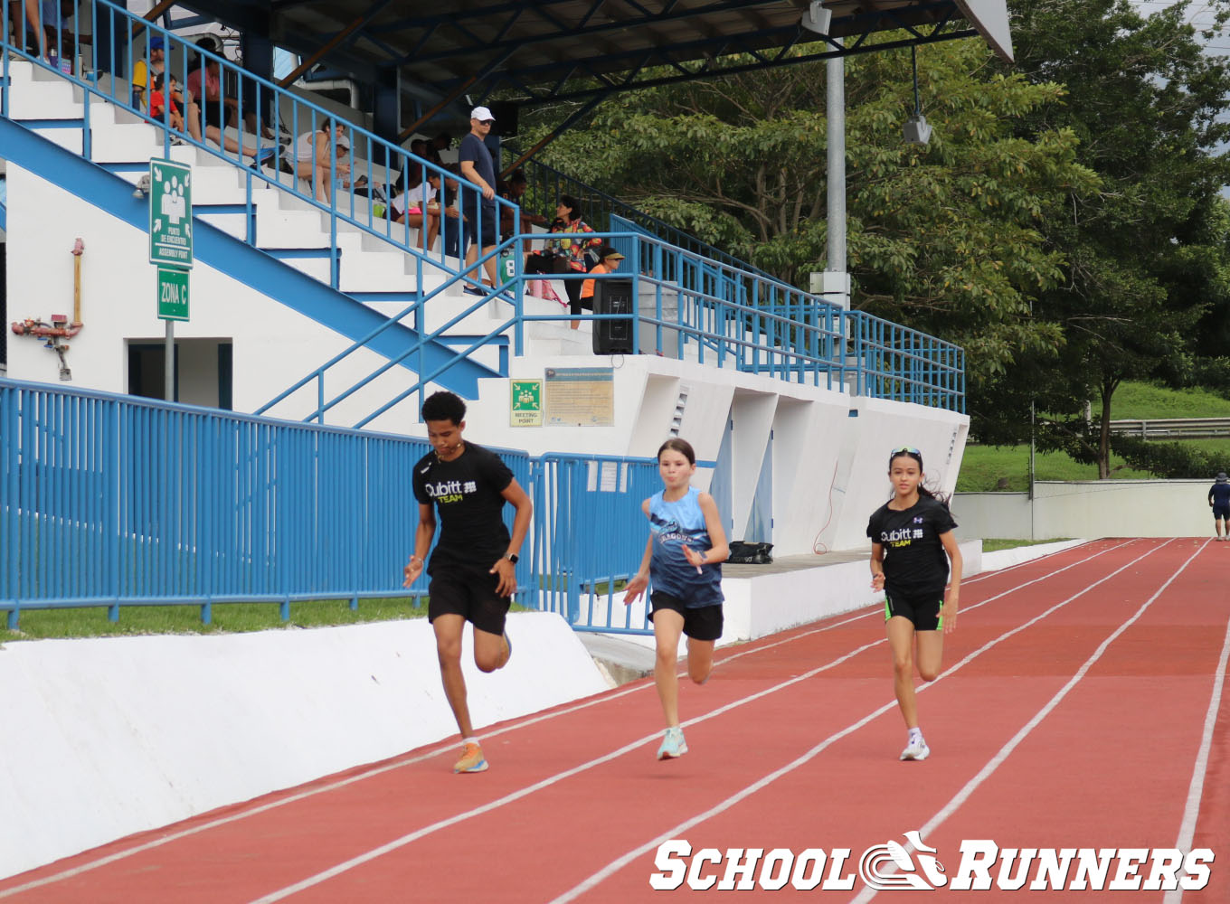 School Runners - Serie 3 - Calentamientos 100m