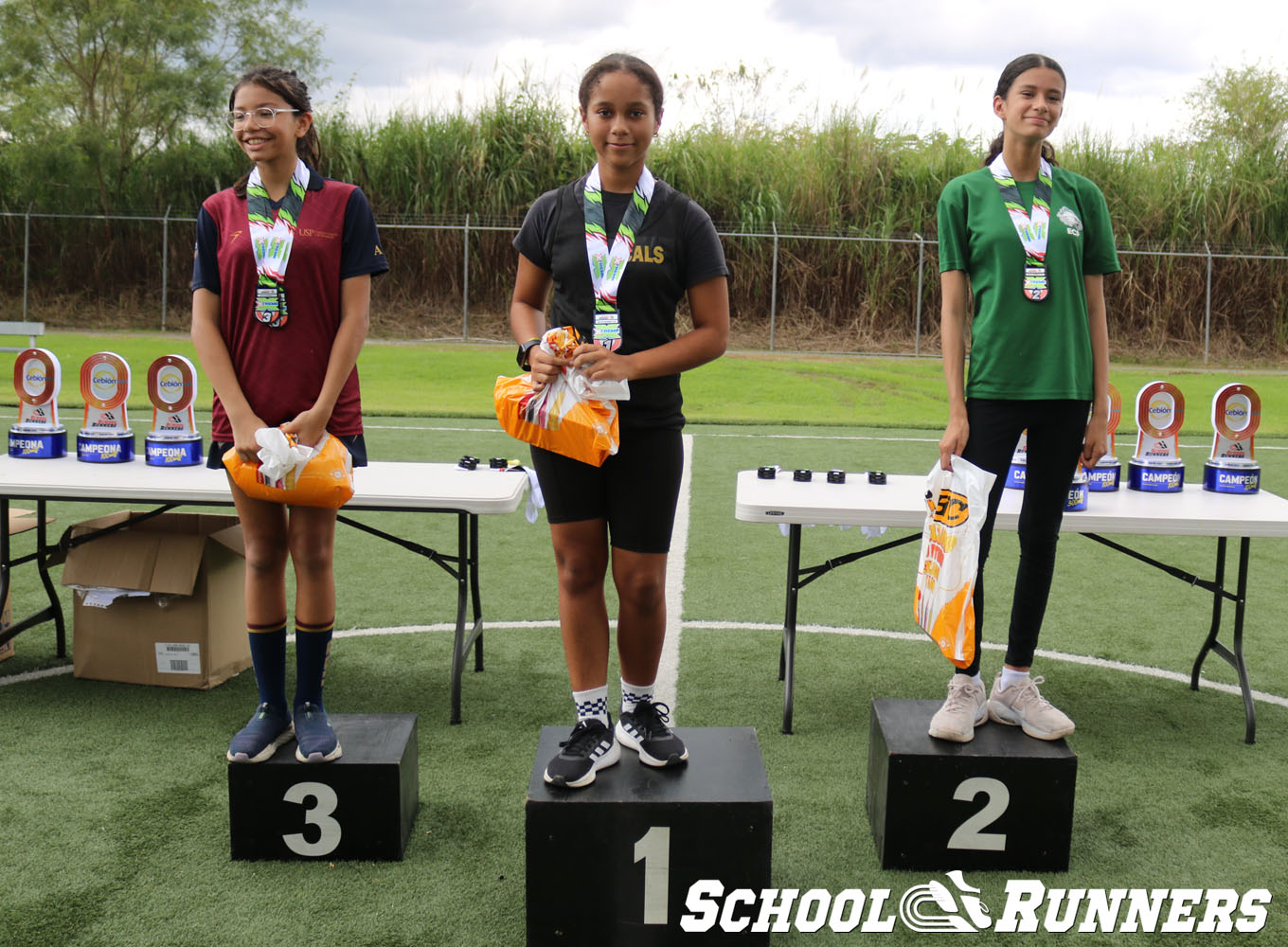 Serie 4 - Podio de la Categoría Femenina u13 en 100 metros