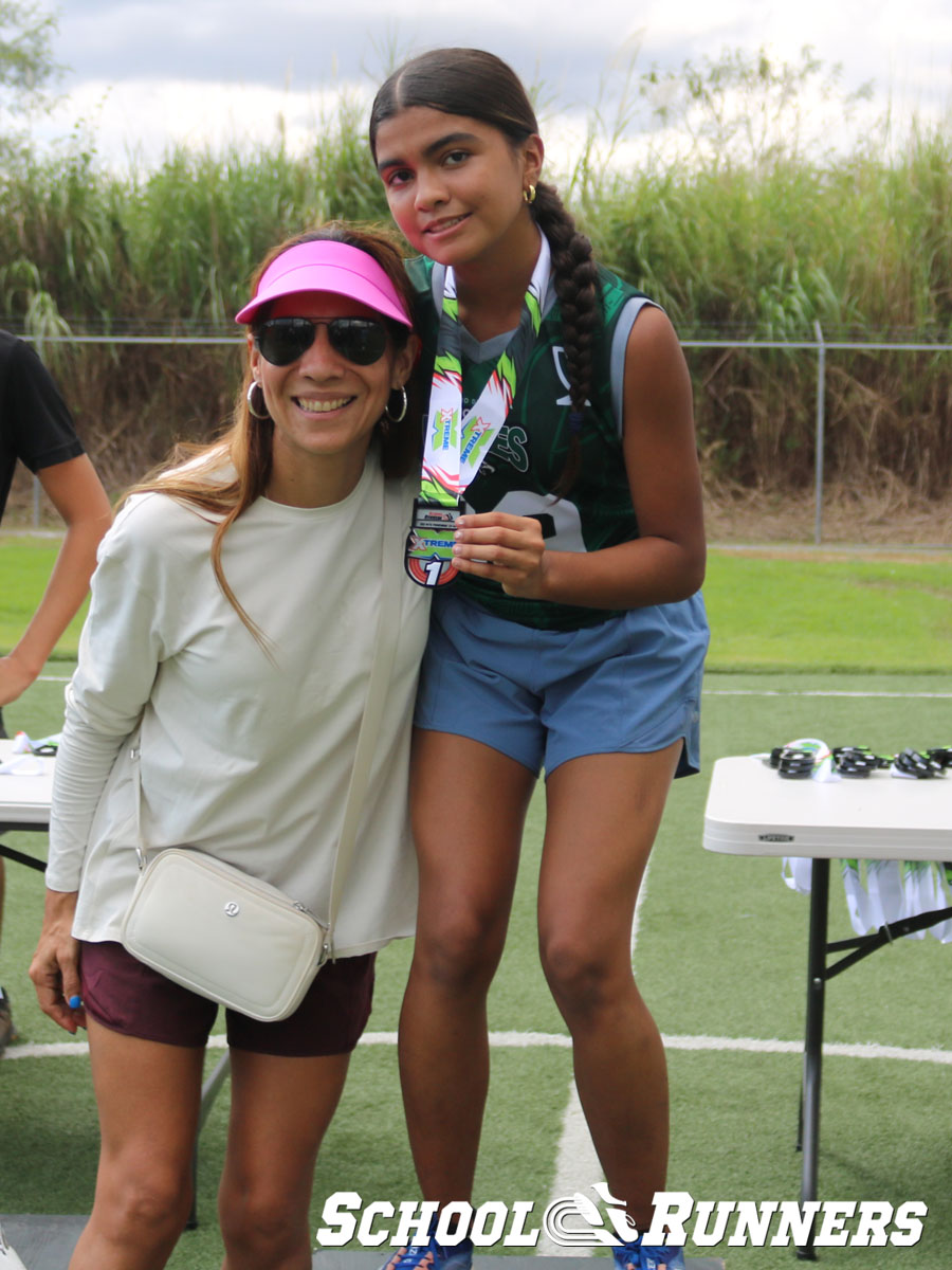 Serie 4 - Podio de la Categoría Femenino u15 en 150 metros