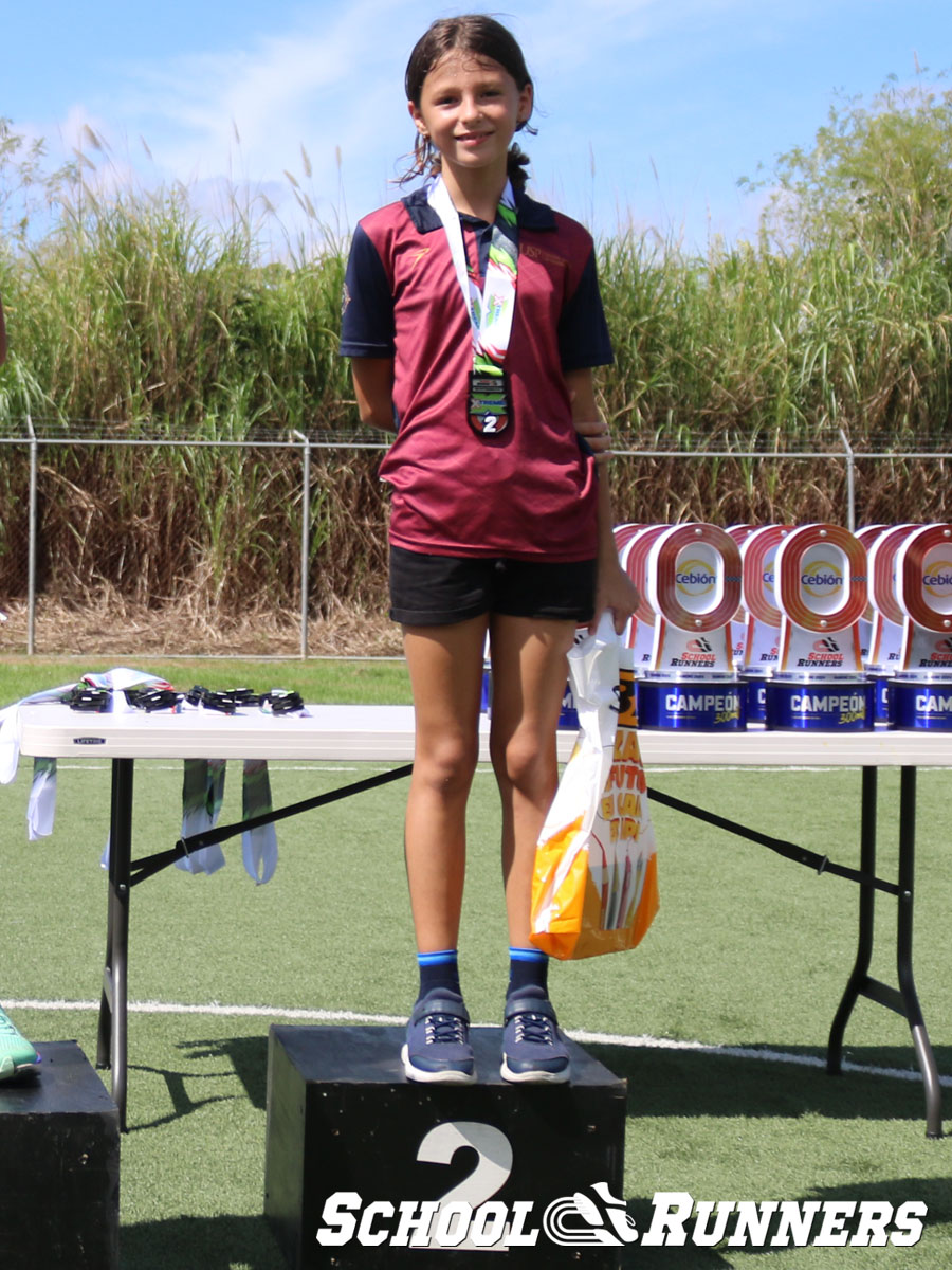 Serie 4 - Podio de la Categoría Femenino u11 en 300 metros