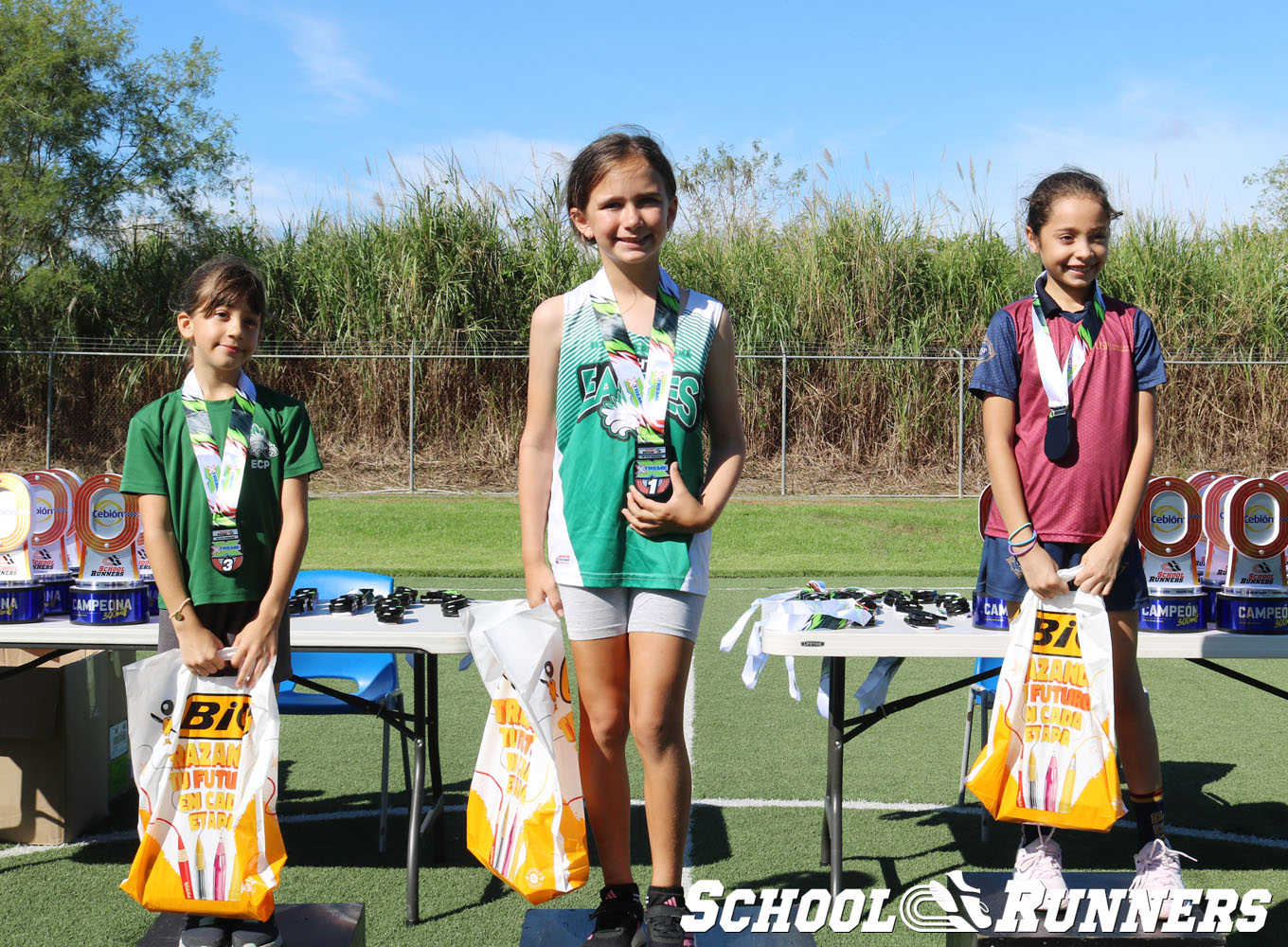 Serie 4 - Podio de la Categoría Femenino u9 en 80 metros